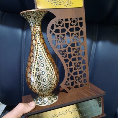 تندیس مناسبتی همراه گلدان میناکاری